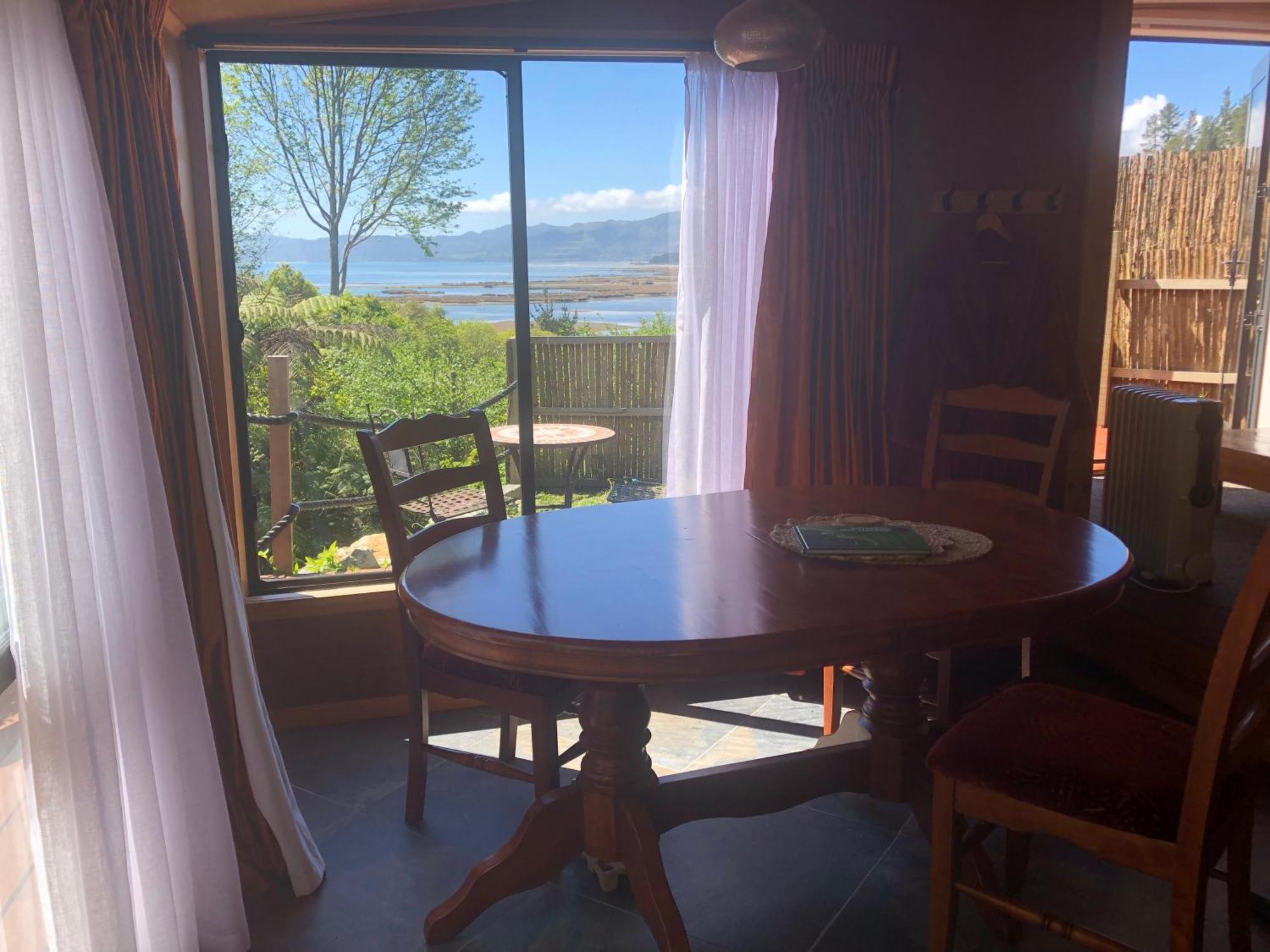 Heron Hideaway At First Light Rangihaeata Retreat Bagian luar foto